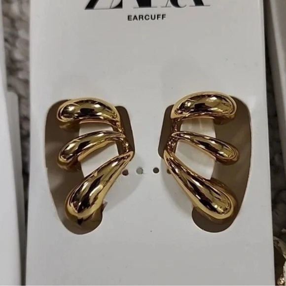 NWT- Zara- gold tone earcuffs - Picture 2 of 2